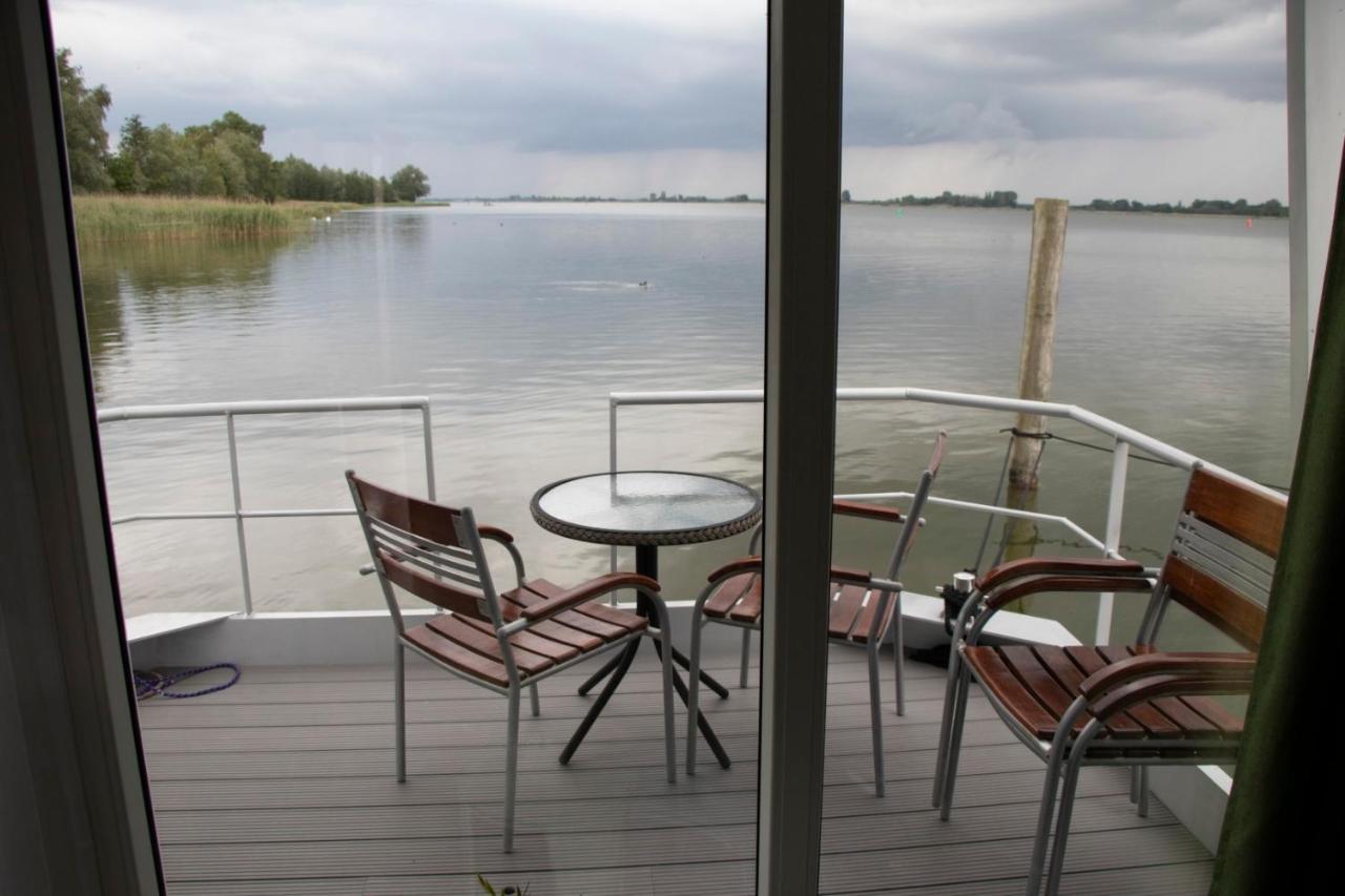 Houseboat Uitzicht Over Veluwemeer, Natuurlokatie, Prachtige Vergezichten ビッディングハイゼン エクステリア 写真