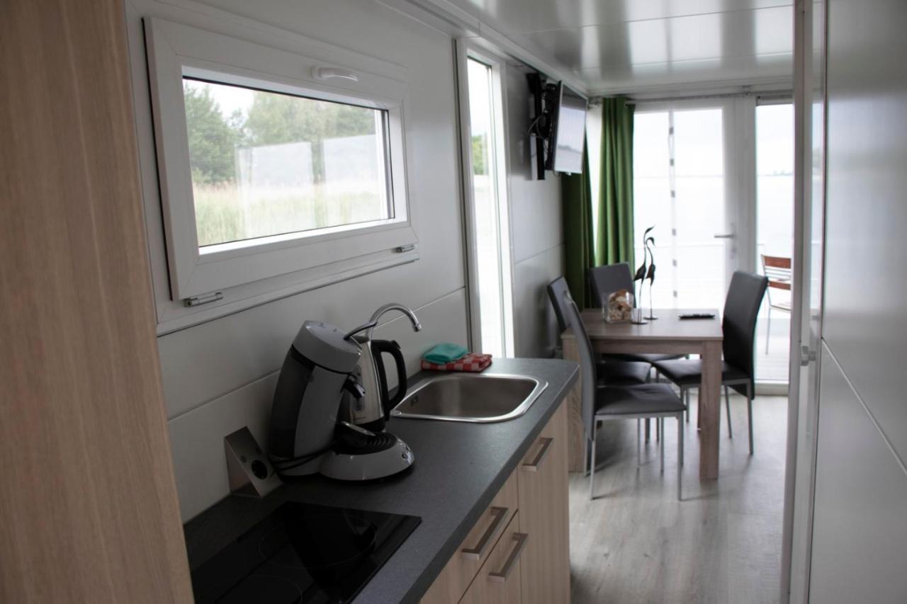 Houseboat Uitzicht Over Veluwemeer, Natuurlokatie, Prachtige Vergezichten ビッディングハイゼン エクステリア 写真