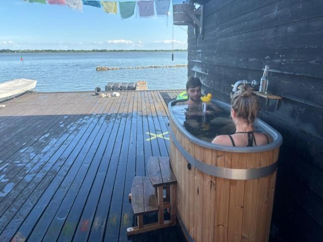 Houseboat Uitzicht Over Veluwemeer, Natuurlokatie, Prachtige Vergezichten ビッディングハイゼン エクステリア 写真